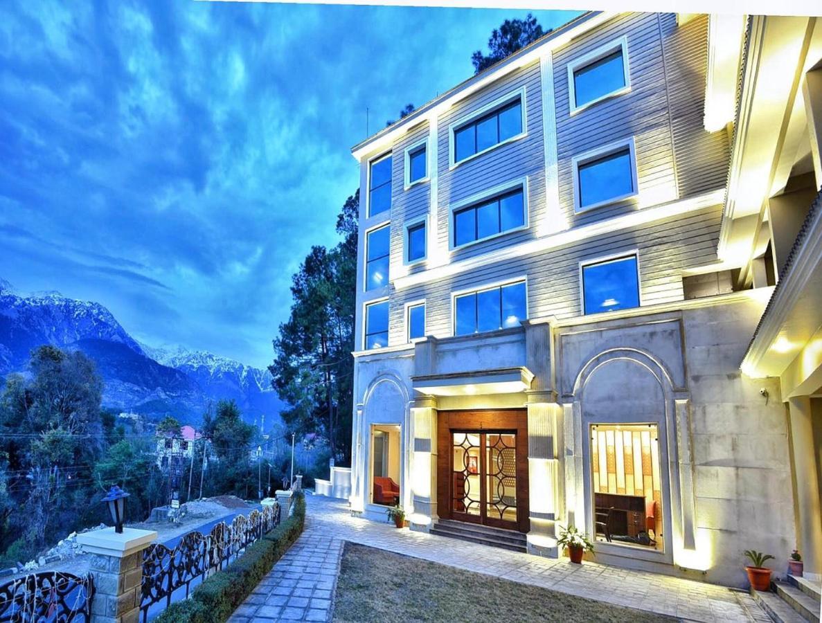 Justa Palampur Resort & Convention Centre Exterior photo